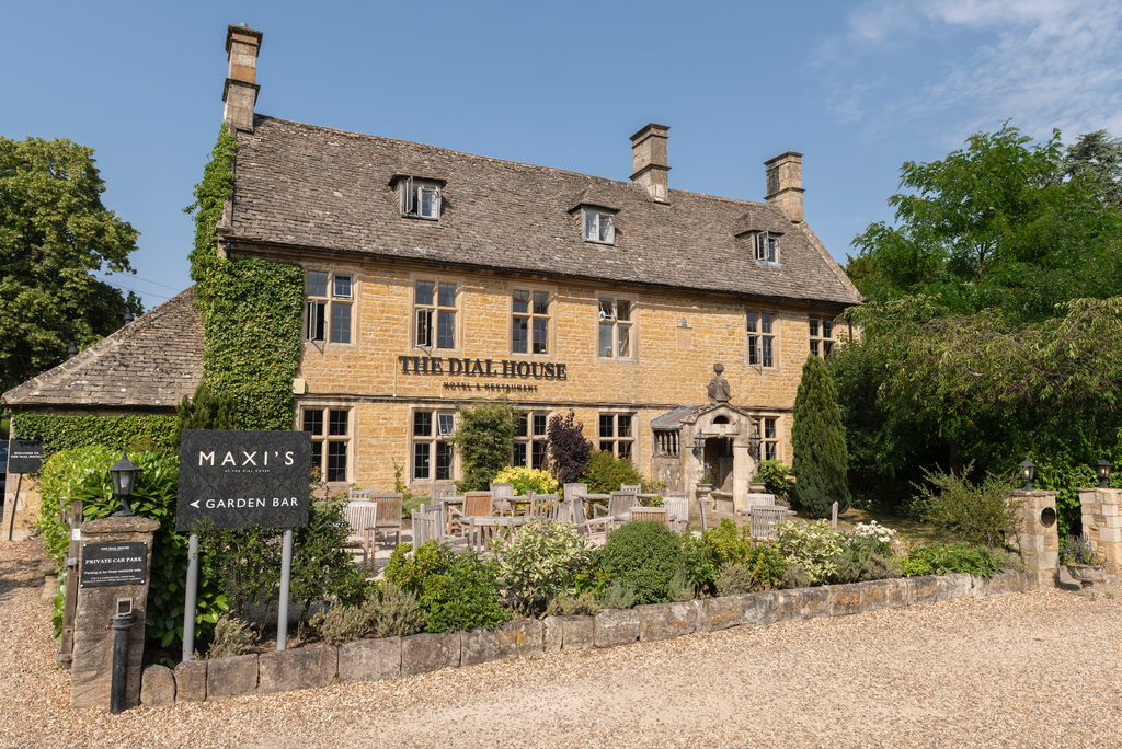 REVAMP OF BOUTIQUE COTSWOLDS HOTEL